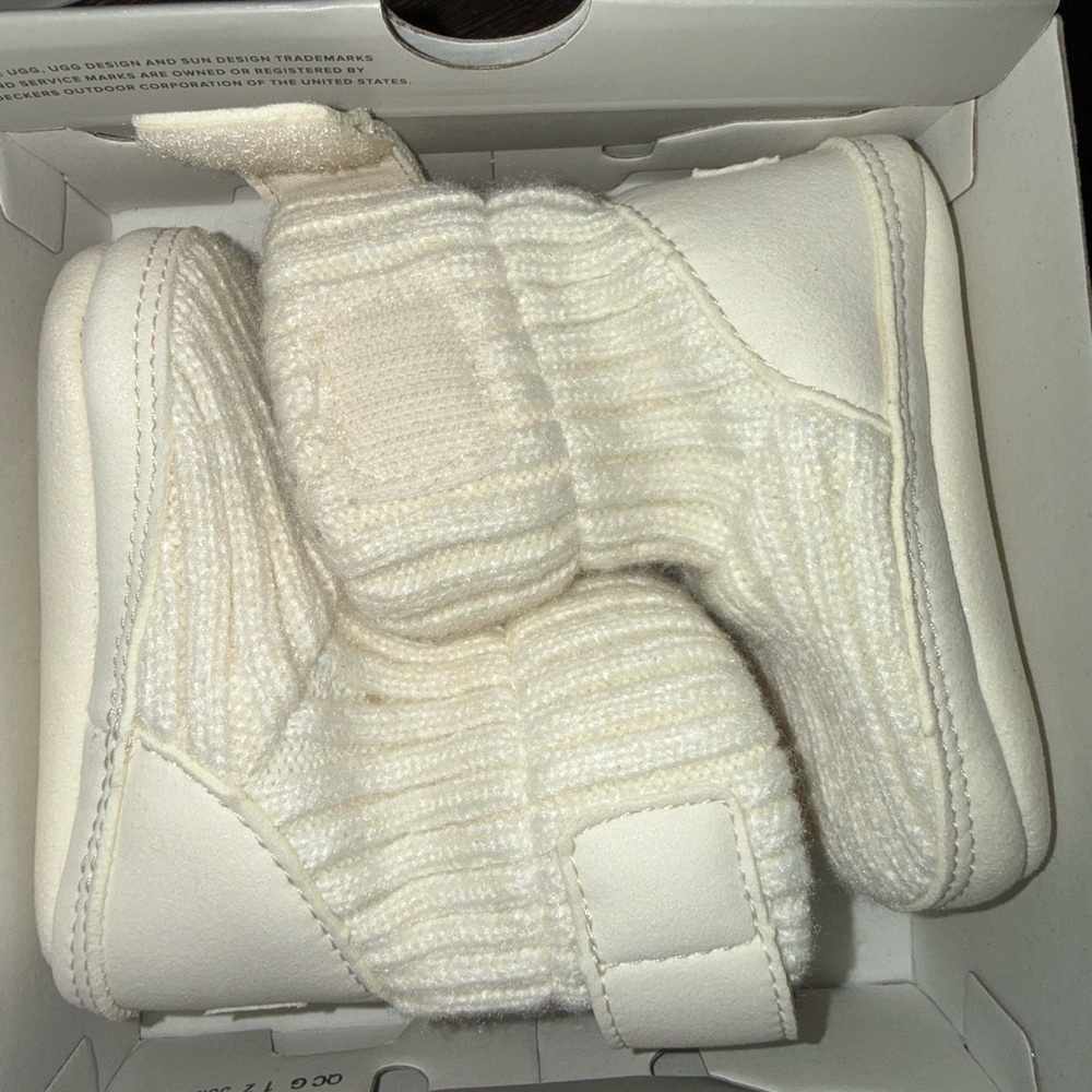 UGG Kids Cream Knit Strap Boots